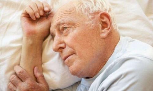 رابطه خواب آلودگی روزانه با مبتلاشدن به زوال عقل در سالمندان